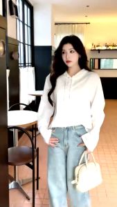 เสื้อฮู๊ดแขนยาว สเวตเตอร์ ไสตล์เกาหลี ใส่ได้ทุกฤดู ผ้านิ่ม ไม่ร้อน ใส่สบาย มี4สีให้เลือก มีครบทุกไซส์ ใส่ได้ทุกรุ่น สินค้าอยู่ในไทย พร้อมส่ง