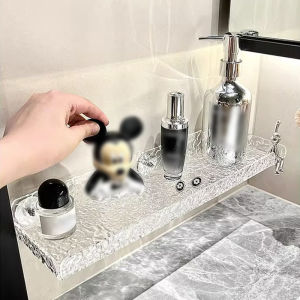 ชั้นวางของอะคริลิกน้ำกระเพื่อมหรูหราสามารถวางโทรศัพท์มือถือสบู่และขวดน้ำมันหอมระเหยด้วยการออกแบบขอบที่เพิ่มความสูงดีไซน์ไม่ลื่นไม่มีการเจาะ