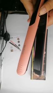 Rozia HR-785 Elegant Pink Ceramic Hair Straightener with PTC Heating and Auto-Off Feature Fast Heating & Anti-Scald Design