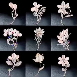 1 Pcs Brooch Rhinestone Flower Brooches For Women Large Brooch Pin Simple Fashion Jewelry Wedding Pin Corsage Accessories