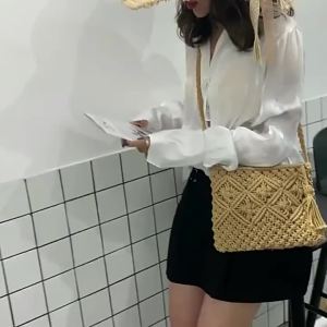 Túi Đeo Chéo Mùa Hè Bằng Cói Dành Cho Nữ Phong Cách Bohemian Dệt Thủ Công Thời Trang Đi Biển Có Tua Rua Túi Du Lịch Có Khóa Kéo