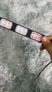 Đèn nháy 2 màu xanh đỏ cảnh báo ưu tiên.