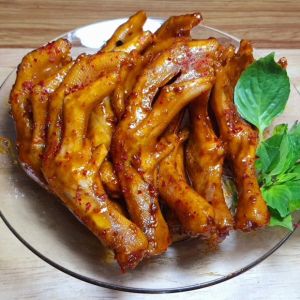 Sốt Tứ Xuyên cay nhà làm chay mặn đều dùng được đậu hủ và chân vịt gà Tứ Xuyên 1 chai 300ml NGỌC HIỂN FOODY