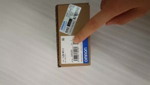 อินพุต/ เอาต์พุต CJ2M-MD212 Omron ดั้งเดิมของแท้