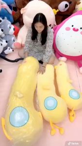 Thú nhồi bông con vịt cute - Size từ 50cm đến 120cm - Qùa tặng gấu bông con vịt dễ thương - Gối ôm mềm mại cho bé.