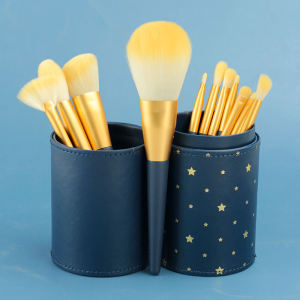 12-Piece Soft Bristle Wooden Handle Eyeshadow Brush Set | Professional Makeup Kit | Blending & Contouring | Travel-Friendly Case