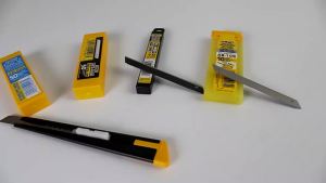 OLFA Ailihua Japan Original Cutting Heavy Duty 25mm Matching Silver Blades Durable Blister Pack HB-5B