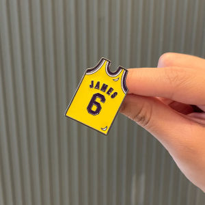 Alloy Metal Basketball Jersey Pin Badge Star Player Kobe 24 Curry Bag Decoration Personalized Men Women Pin Badge