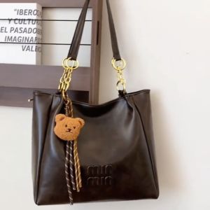 [BISA COD] 2295 Tas Louis panda Free Paper bag & Certificate Tag Label Tas Selempang Wanita Cantik