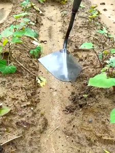 Cangkul Tip Segitiga Bahan Baja Mangan Cangkul Baja Asli Anti Lengket Cangkul Miring Digging Ditch