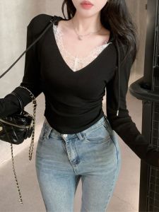GUZILIAN | Pure Desire Spicy Girl Heart Design V-neck Lace Trim Splice Shoulder Long Sleeve Base Shirt Sweet Design Slimming Clavicle Top