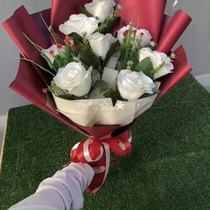 ช่อดอกไม้ ช่อบัญฑิต ช่อของขวัญโอกาสต่าง ๆ ขนาด40*25 ซม.