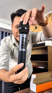 Micro Livestream Karaoke Thu Âm M2 Âm Thanh Chuyên Nghiệp Remote Điều Khiển Chuyển Đổi Giọng Nói