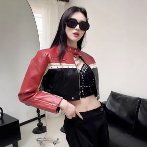 แจ็คเก็ตหนัง PU ทรงสั้น คอตั้ง ปะติดปะต่อกัน สีตัดกัน สำหรับผู้หญิง แฟชั่นฤดูใบไม้ผลิ 2025 แจ็คเก็ตหนัง PU สำหรับผู้หญิง