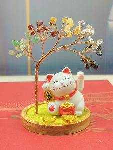 เทียนรูปแมวโชคลาภพลังงานแสงอาทิตย์ ต้นไม้คริสตัลเหลือง ตกแต่งโต๊ะทำงาน คอมพิวเตอร์ ตกแต่งโต๊ะทำงาน ตกแต่งสำนักงาน