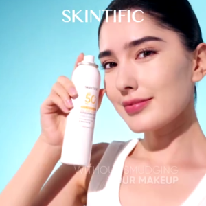 Skintific All Day Light Sunscreen Mist SPF50+ PA++++ 50ml Travel Size UV Protection with 5X Ceramide & Centella Ultra-fine light mist non-greasy zero white cast on skin