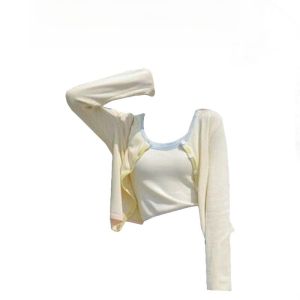 ชุดแฟชั่นสไตล์วิทยาลัย 2025 ใหม่เสื้อคลุมแขนยาวถักสองชิ้นสำหรับผู้หญิง เสื้อคลุมเปิดไหล่ ชุดแฟชั่นฤดูใบไม้ร่วง