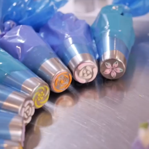 Spuit Rusia untuk Menghias Kue Cake Cupcake Ulang Tahun Motif Bunga - Anti Karat & Tanpa Sambungan