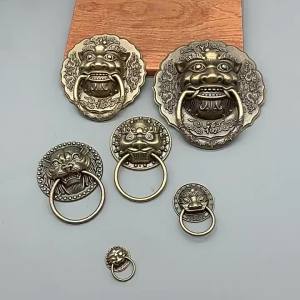 Retro Lion Head Door Knocker