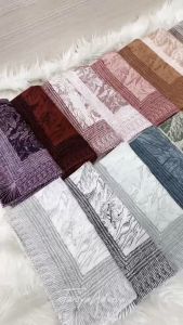 BISA COD / Segi Empat Voal Motif 166 / Jilbab Segiempat Motif Best Seller Terbaru 2022 Kekinian