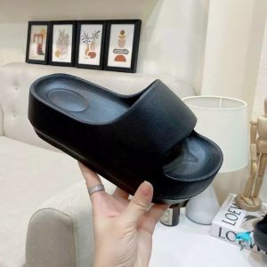 Dép bánh mỳ quai ngang dép lê nữ đế xuồng cao 5p bản trơn màu đen sẵn Ana QC-kèm video thật