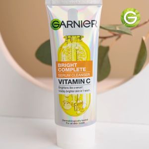 GARNIER NEW Paket Skincare Set | Serum Cleanser