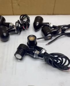 Lampu Sen Model Drag Besi Universal Pnp untuk Motor Vario 125/150 Led New / R15 / R25 / GSX / CBR / Ninja RR/ Ninja 250 Karbu / Ninja 250 Fi Lama old / Ninja 250 Fi New KRT / ZX25 / ZX25R / Z250 / CB / RX king / Aerox / X-Ride / WR / CRF / KLX / D-Tracker