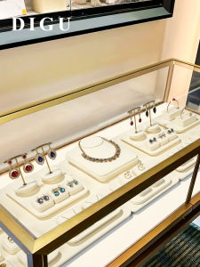 Digu Jewelry Display Stand Gold Necklace Bracelet Earring Gold Plated Plate Jewelry Showcase Holder Fashion Accessory Organizer