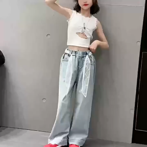130-160cm กางเกงขายาวเด็กผู้หญิง กางเกงยีนขากว้าง เหมาะสําหรับฤดูร้อน เวอร์ชั่นเกาหลี เข็มขัดลูกไม้ 【COD】