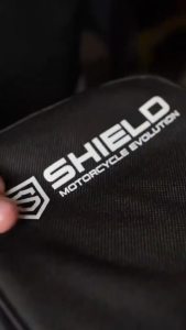 Z1 MOTO SHIELD MOTORCYCLE TAIL BAG 3 IN 1 - SLIM BAG TAIL BAG & BAG PACK