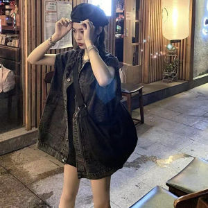 เสื้อกั๊กยีนส์สีดำสำหรับผู้หญิง ฤดูร้อน 2025 เสื้อกั๊กยีนส์ทรงเข้ารูปสไตล์ย้อนยุคสำหรับใส่กลางแจ้ง เสื้อกั๊กแฟชั่นสำหรับใส่ซ้อน