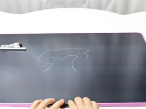 28 นิ้ว กระดานเขียนขนาดใหญ่ ของขวัญคริสต์มาส จอเป็นสี กระดาน lcd กระดานเขียนลบได้ เด็ก กระดานวาดรูป ขนาด