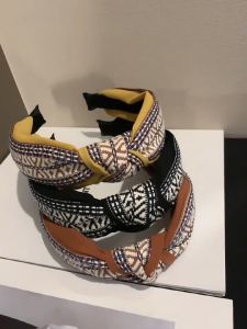 Korean Ethnic Retro Headband for Women: Simple Middle Knotted Wide-brimmed Hair Accessories