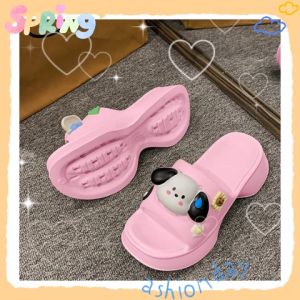 LHFriday สินค้าใหม่ รองเท้าแตะแฟชั่นเสริมส้นผู้หญิง พื้นหนา 2 นิ้ว ใส่สบาย น้ำหนักเบา ด้านหน้าติดด้วยตัวการ์ตูนน้องหมาสุดฮิต มี 4 สีให้เลือก สีของคุณค่าให้ได้ทันที