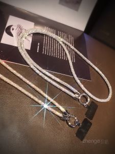 Luxurious Long Diamond Studded Mobile Phone Strap Womens Crossbody Anti-Loss Heavy Duty Smartphone Lanyard Premium Quality