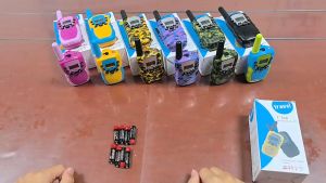 Mainan walkie talkie anak-anak jarak jauh walkie talkie walkie talkie dialog nyata mesin walkie talkie genggam interaksi orang tua-anak bermain di luar ruangan