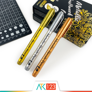 Pena / Spidol Kuas Warna / Tinta Metalik Emas / Perak / Metallic Brush / Scrapbook Pen / Paint Marker GN-550B Gold / Silver