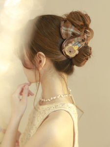 Original Design Cute Bread Shark Clip Womens Hair Accessories Fresh out Sweet Style Summer 2025 Non-Mall Same Model