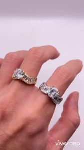 Nhẫn titan không phai không rỉ sét màu vàng và trắng mã 37 Nhẫn titan nữ bền màu trangsucmoiluatuoi.RIN