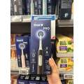 Bàn chải điện oral b Series 1 (hình thức giống Pro 3 3000). 