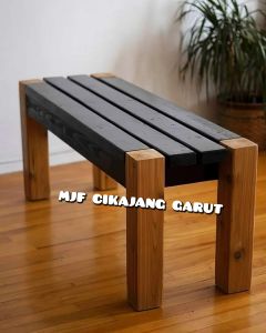 Kursi kayu/Bangku pajang/kursi kayu minimalis/kursi tunggu kayu/kursi Cafe/Kursi warung/kursi kayu murah minimalais/Kursi santai