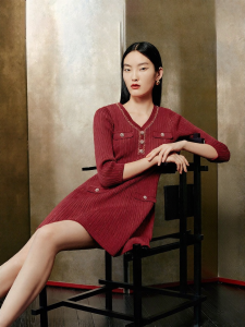 Vero Moda | V-neck Chain Link Three Quarter Sleeve Knitted Dress