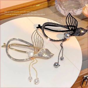 #La jadore กิ๊บหนีบผมวงรีประดับด้วยเพชร สไตล์หรูหรา