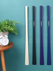 60cm Long Handle Shoe Lifter Plastic Lazy Shoe Helper Shoe Horn With Magnetic Attraction Hook