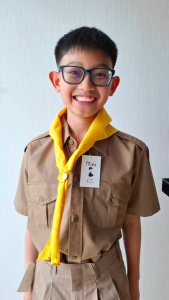 เสื้อลูกเสือชาย สีกากี ผ้าโทเรอย่างดี ตรา Mira Uniforms