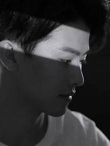 CHÍNH HÃNG Sữa Rửa Mặt Nam Giới Axit Amin Làm Sạch Sâu Hết Mụn Loại Bỏ Dầu Nhờn Se Khít Lỗ Chân Lông 200g