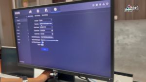 Hikvision แบรนด์ยอดนิยมระดับโลก ชุดกล้องวงจรปิดไร้สาย 4MP 8CH กล้องวงจรปิด wifi ระยะไกลสุด 100เมตร กลางคืนภาพเป็นสี พูดคุยโต้ตอบกันได้ กล้องวงจรปิดไร้สาย Wireless Kit เสียบไฟใช้ได้ทันที ไม่มีเน็ตก็ใช้งานได้ app hik-connect รับประกันศูนย์ 3ปี