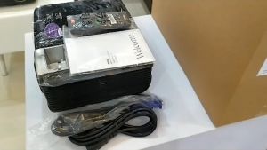 Proyektor BenQ MP525P