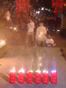 2027 New Firework Bubble Machine Automatic Rechargeable Dynamic Music Toy For Kids Party Gift Blowing Colorful Bubbles Outdoor Fun