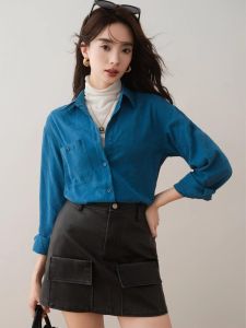 เสื้อเชิ้ตผู้หญิงแขนยาวผ้ากำมะหยี่นุ่มสไตล์ฮ่องกงฤดูใบไม้ร่วงปี 2024 ทรงตรง กระดุม ตกแต่งด้วยเส้นใยโพลีเอสเตอร์